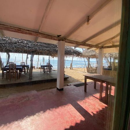 Hotel Sapphire Blue Hikkaduwa Exterior foto